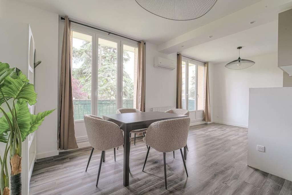 Le Pressense, Ideal Sejour Pro Ou Familiale Vénissieux Buitenkant foto